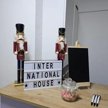 International House krevet i doručak *